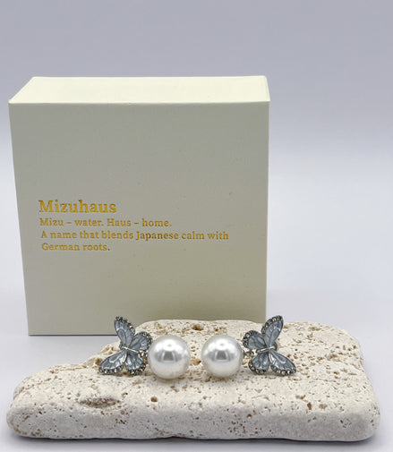 Butterfly & Pearl Stud Earrings – Romantic Elegance 🦋✨