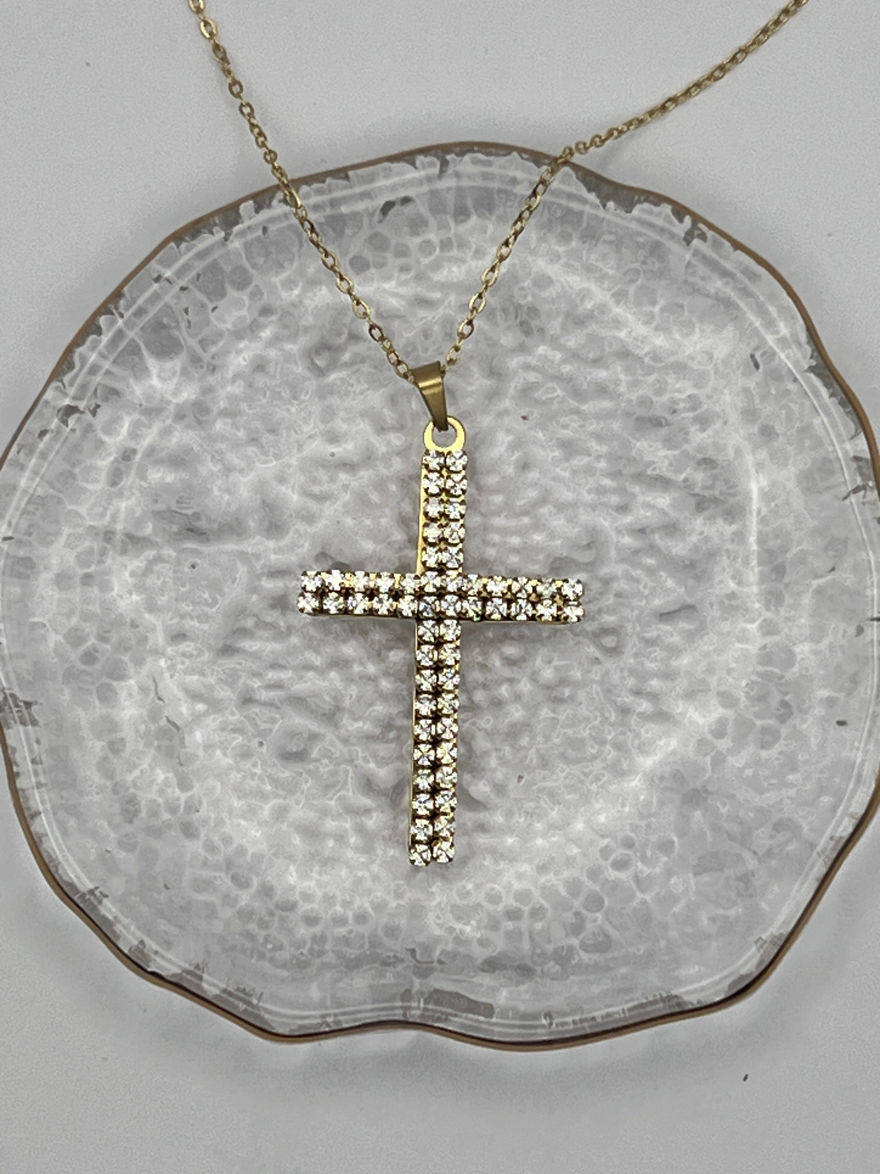 Crystal Cross Pendant Necklace – Glaube & Glanz ✝️✨