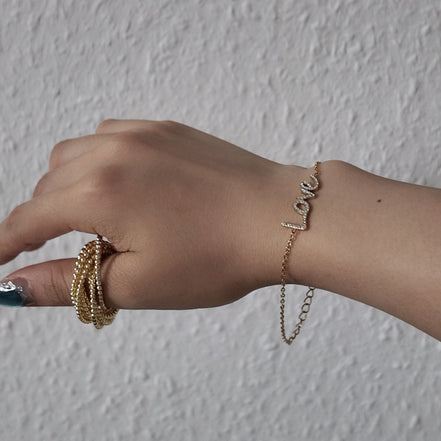 Brățară de aur „Love” – Elegantă și plină de semnificație 💖