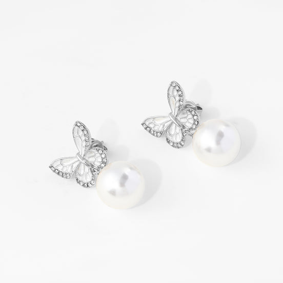 Cercei cu fluture și perle – Eleganță romantică 🦋✨